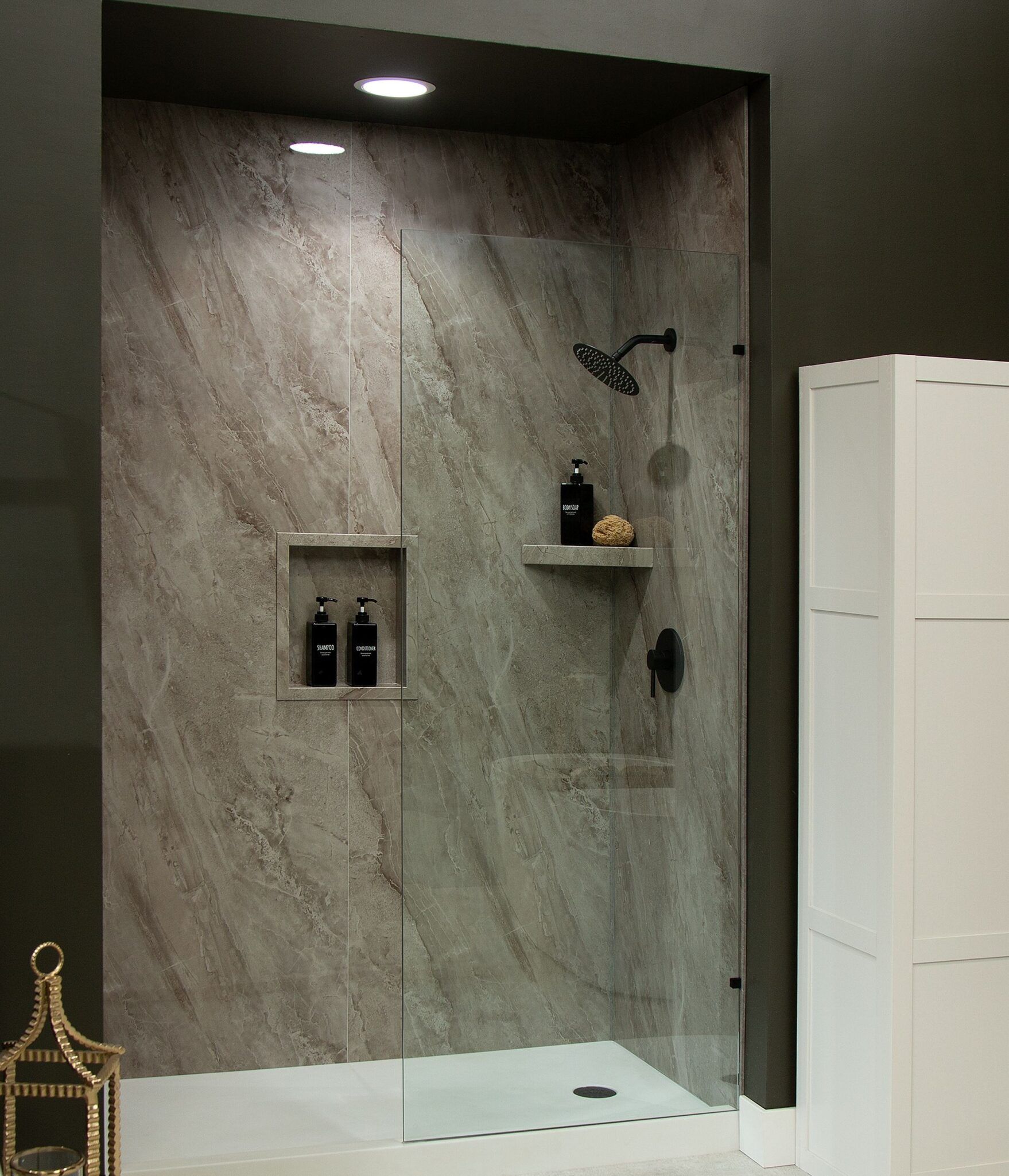 Dolomite Marble Joint on end